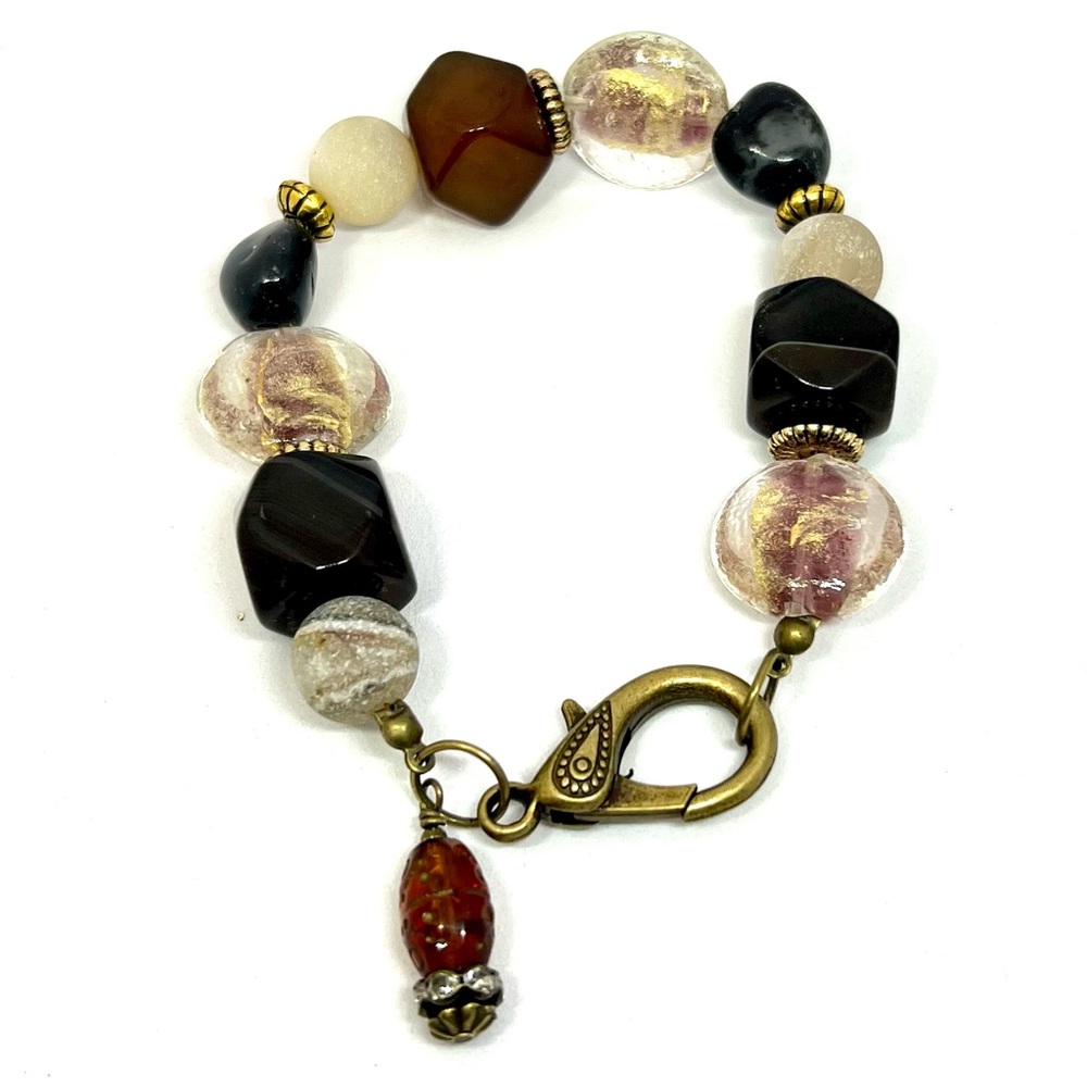 9 inch statement bracelet made of glass and metal